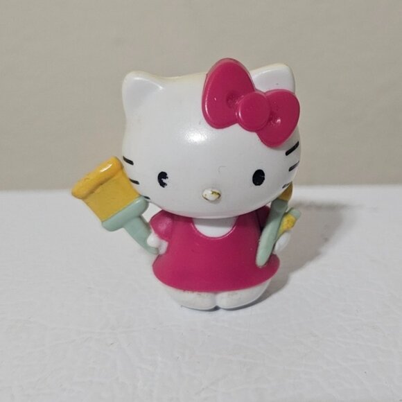 Hello Kitty Figurine Set Of 6 - Picture 7 of 10